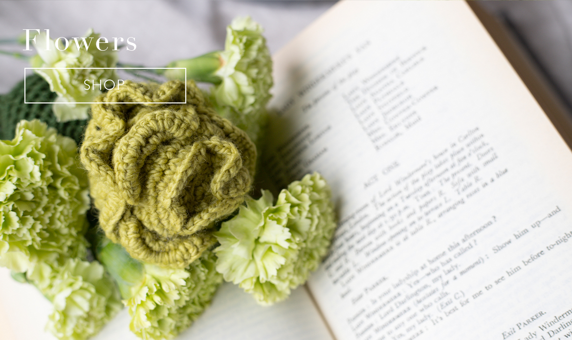Crochet flower kits from TOFT
